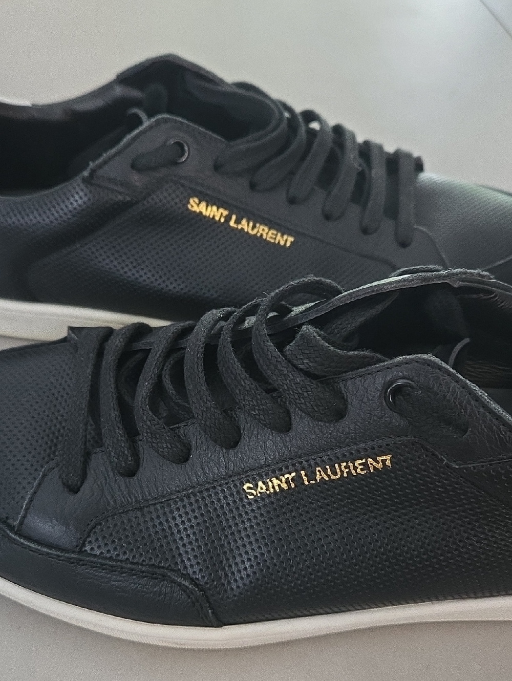 Saint Laurent Black Low-Top Leather Sneakers Size 44/ 11 US - Picture 4 of 7